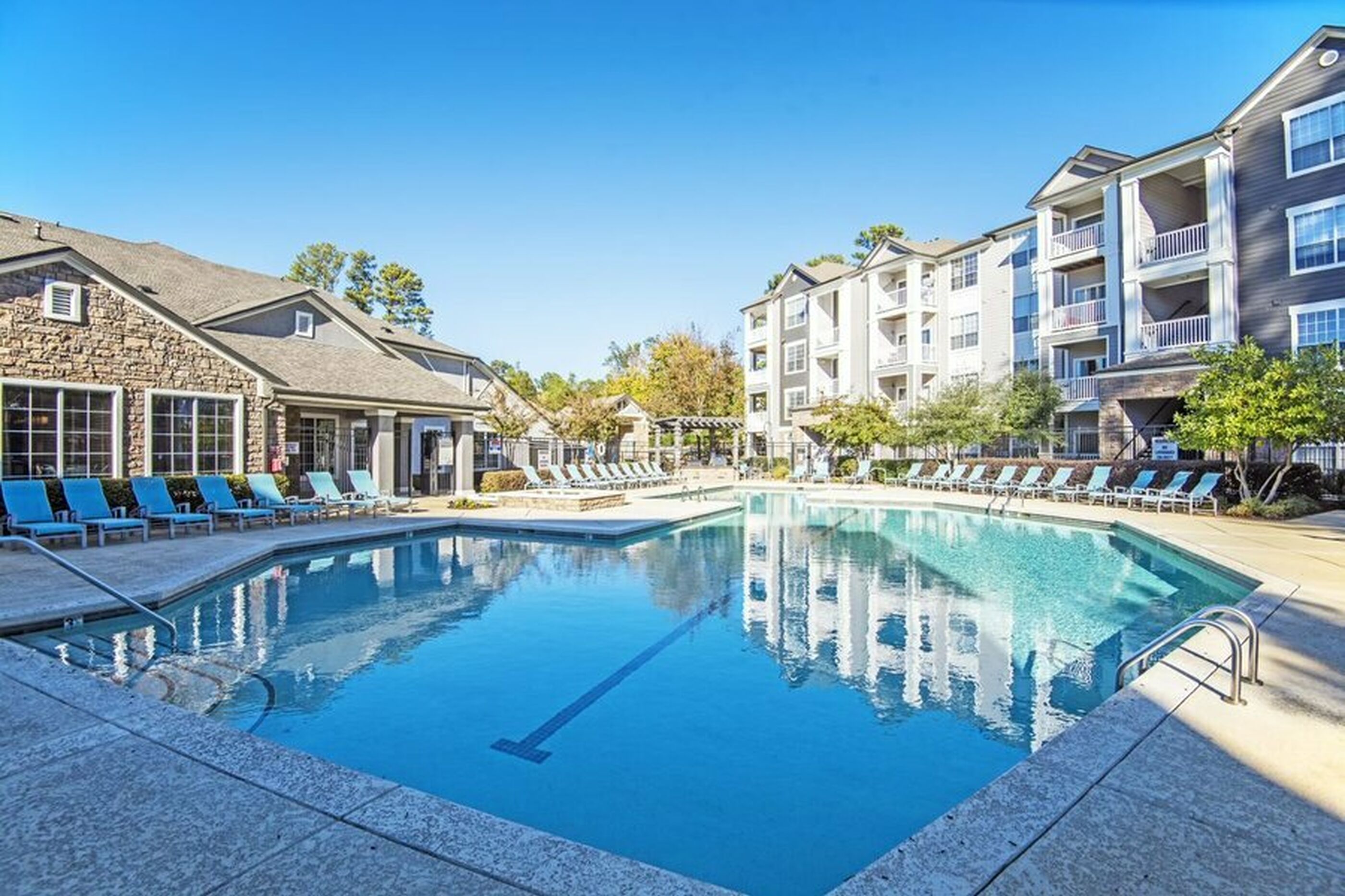 Centerview at Crossroads